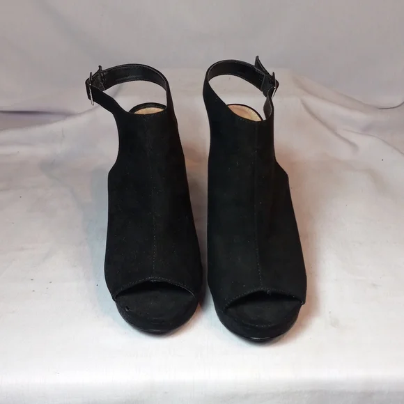 Charlotte Russe - Picture 4 of 5